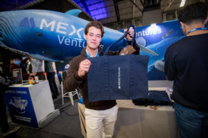 AO0I2069-oi4035163138