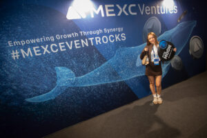 AO0I2106-oi4035246998