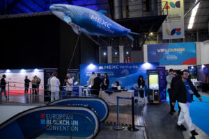 AO0I2134-oi4037957883